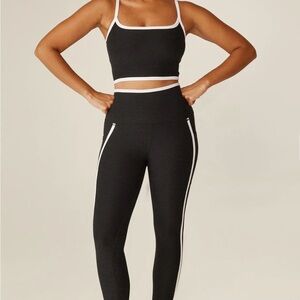 NWT Beyond Yoga Black and White Yoga Set